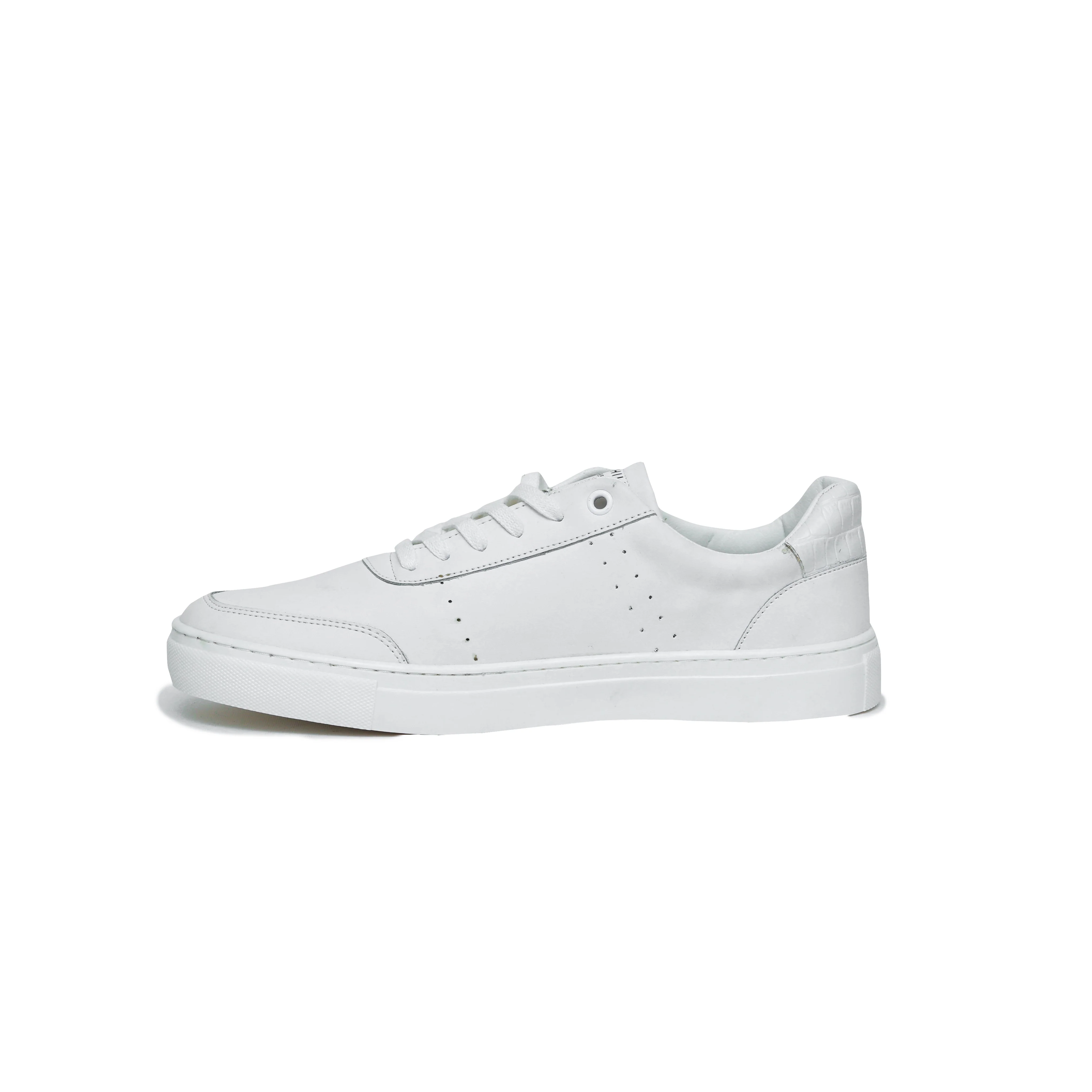 Scarpaa Comfartable Fashion Sneakers model V762 WHITE - Image 3