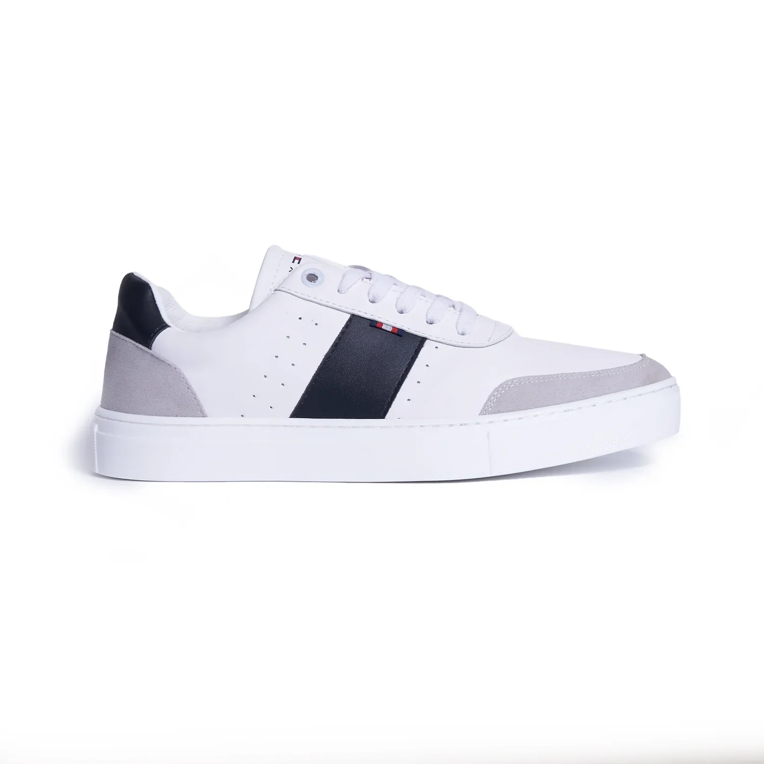 Scarpaa Comfartable Fashion Sneakers model V762 WHITE&BLACK - Image 2