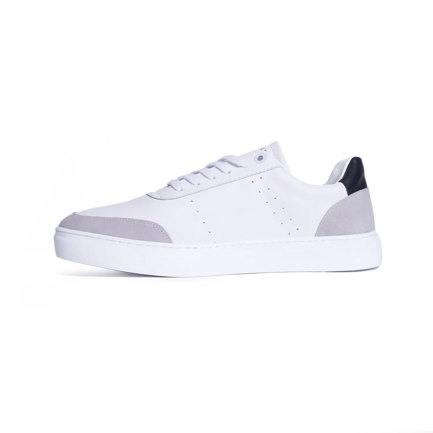 Scarpaa Comfartable Fashion Sneakers model V762 WHITE&BLACK - Image 3